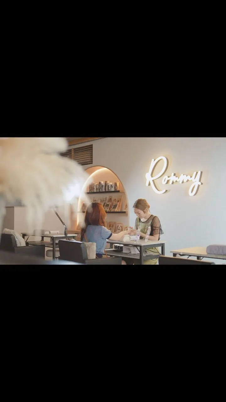 RommyのHPのTOPページの動画です🤍✨